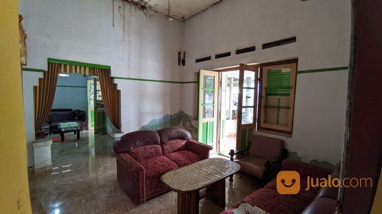 (BWI A.361) Rumah di Jl. Raya Sumberwaru Desa Tamanagung Kecamatan Cluring Banyuwangi