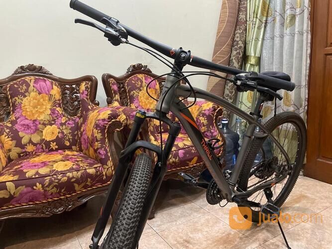 Sepeda Thrill Cleave 3.0