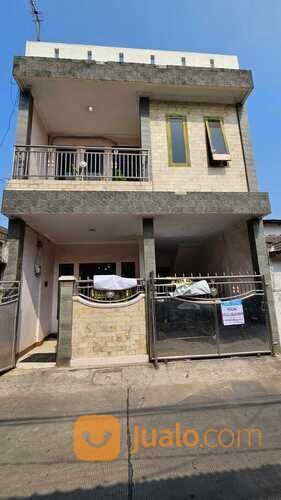 RUMAH 2 LANTAI DI TAMAN CIBODAS