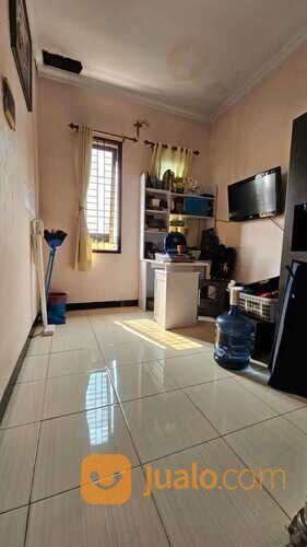 RUMAH 2 LANTAI DI TAMAN CIBODAS