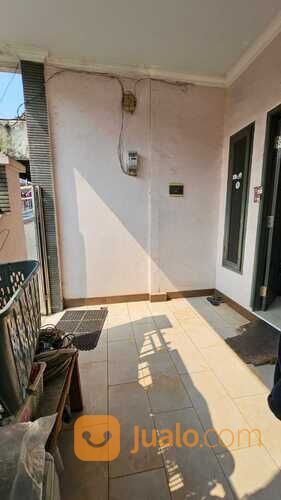 RUMAH 2 LANTAI DI TAMAN CIBODAS