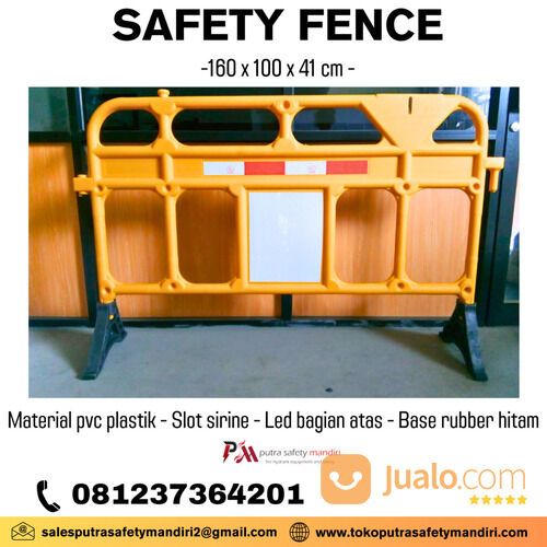 SAFETY FENCE ROAD BARRIER PLASTIC PEMBATAS JALAN SEMENTARA
