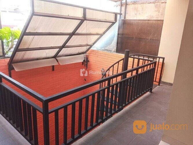 TOWNHOUSE ADORA JAGAKARSA ADA FASUMNYA ONE GATE SYSTEM