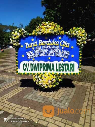 Toko karangan Bunga Di Jalan Cinunuk Bandung