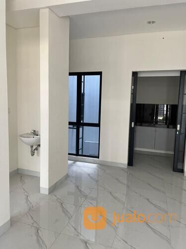 RUMAH LAVON 2 CLUSTER VIRIDIA