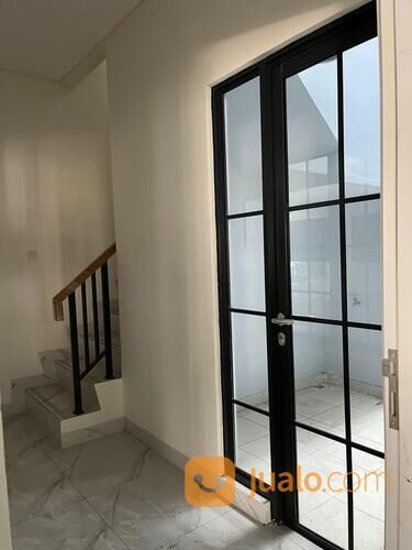 RUMAH LAVON 2 CLUSTER VIRIDIA