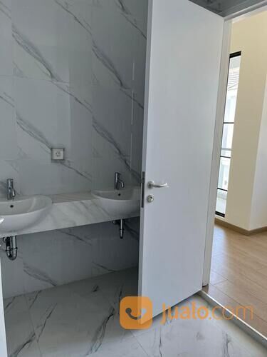 RUMAH LAVON 2 CLUSTER VIRIDIA