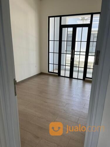 RUMAH LAVON 2 CLUSTER VIRIDIA