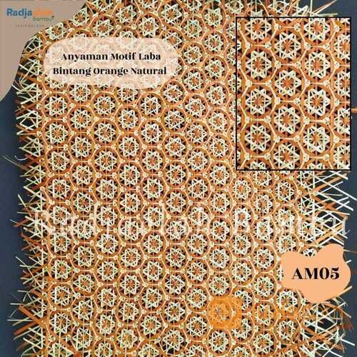 Lembar Anyaman Bambu Motif Berwarna