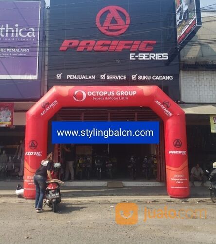 Balon gapura surakarta