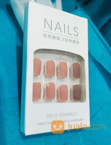 Kuku Palsu Nails 24PCS Fake Nail Art Kekinian Kuku Polos Doff Free Lem