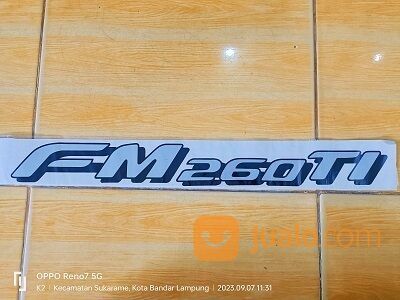 Sticker Hino Lohan tulisan FM260TI dikedok depan