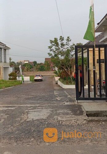 D'ELEVEN RESIDENCE TYPE 58/84 ONE GATE SYSTEM SECURTY 24 JAM