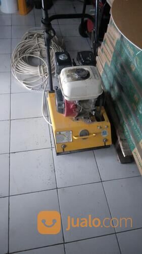 SEWA STAMPER KODOK HARIAN WILAYAH SIDOARJO PEMADAT PAVING