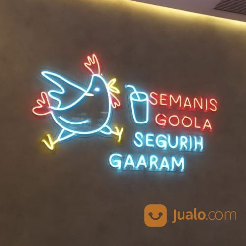 Jasa Pembuatan Neon Box Huruf Timbul Semesta Advertising