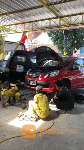 Bengkel spesialis repair kaki kaki mobil terbaik di solo