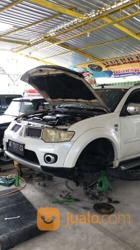Bengkel spesialis repair kaki kaki mobil terbaik di solo