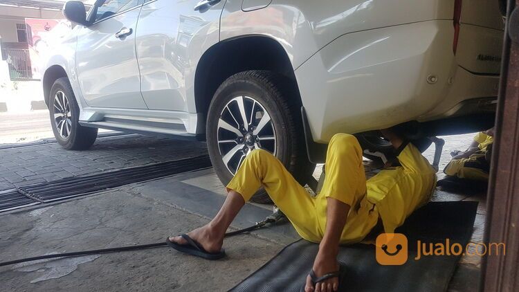 Bengkel Onderstel Semarang / Servis Kaki Kaki Mobil Terbaik di semarang