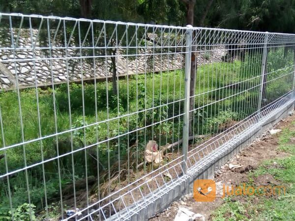 PAGAR BRC EP TEBEL 5 UK 120 X 240 CM