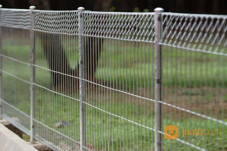 PAGAR BRC EP TEBEL 5 UK 120 X 240 CM