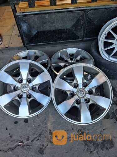 Velg oem original Toyota Fortuner G luxury