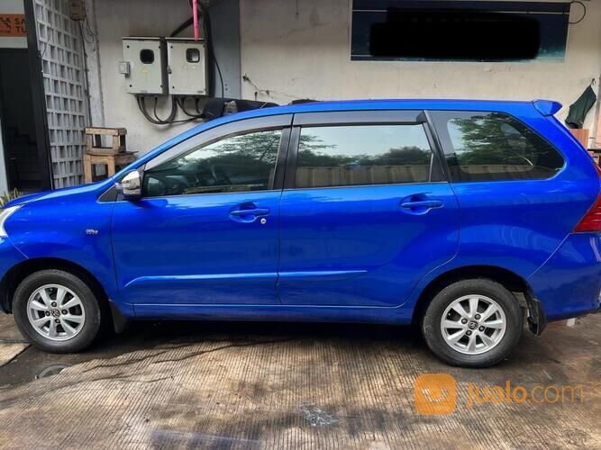Toyota Avanza G AT 1.3 2015 Biru Istimewa