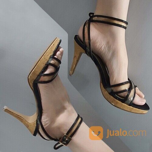 Sandal Sepatu High Heels wanita Vincci dengan Ankle Strap (Preloved)