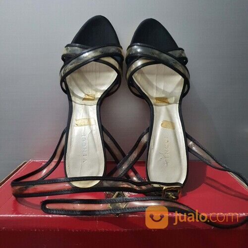 Sandal Sepatu High Heels wanita Vincci dengan Ankle Strap (Preloved)