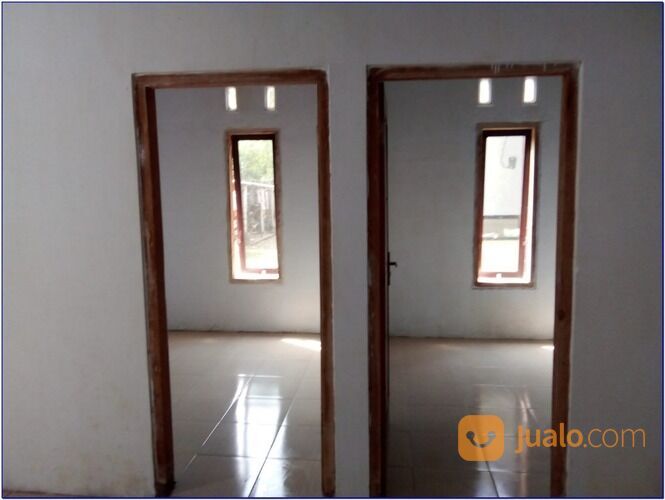 Rumah area tamanan dekat dengan lapangan tamanan