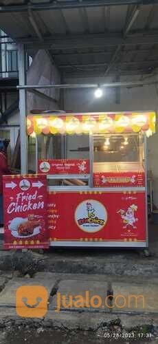 Gerobak Booth Etalase Fried Chicken umur 14hari dan perlengkapan