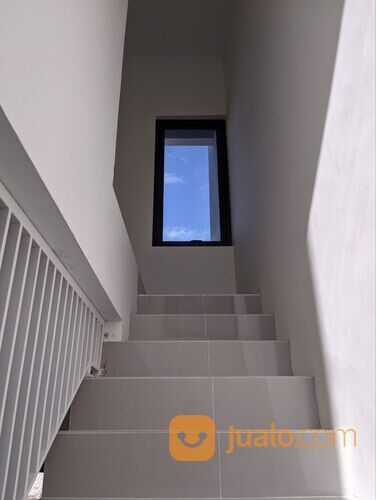 Rumah 2 Lantai Udara Segar di Kota Bandung