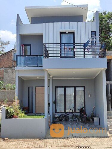 Rumah 2 Lantai Udara Segar di Kota Bandung