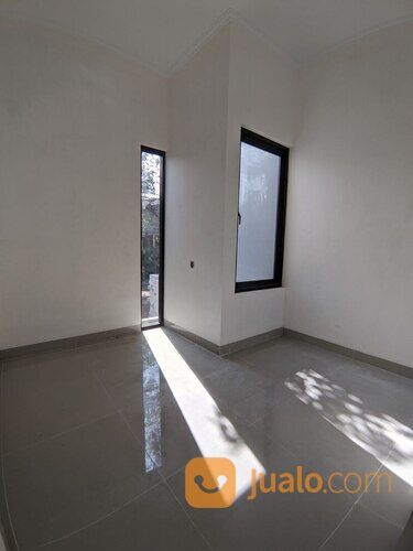 Rumah 2 Lantai Udara Segar di Kota Bandung