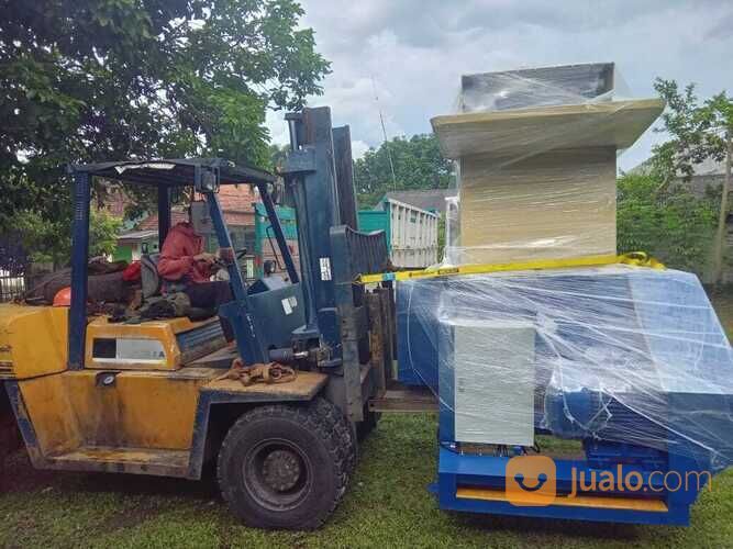 SEWA FORKLIFT GADING SERPONG