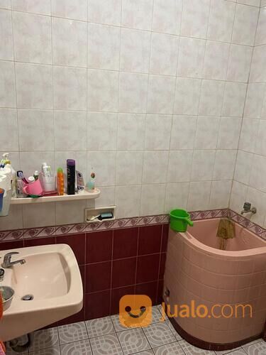 Rumah 2 lantai luas 240m2 type 5KT, Perumahan Eramas 2000 Cakung Jakarta Timur