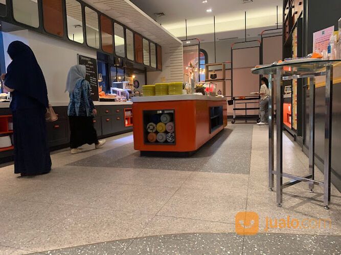 Office Space Premium di Midpoint Place Furnished Harga Sewa Terjangkau