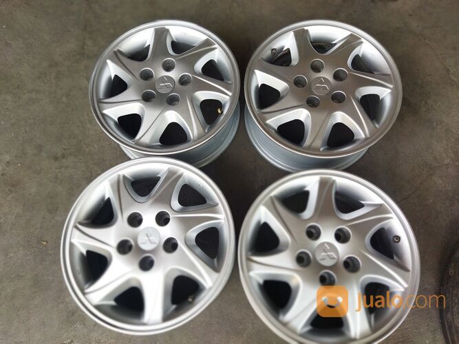 Velg oem original Mitsubishi kuda grandia