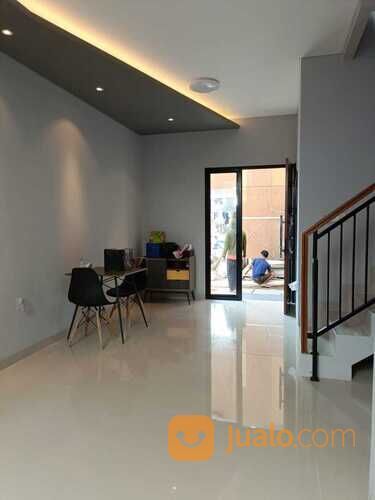 rumah 2 lantai belakang universitas indonesia dekat stasiun ui depok