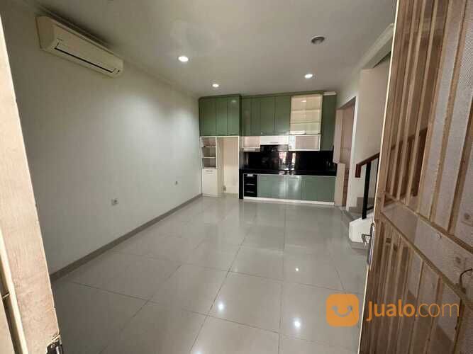 Rumah 2 Lantai Cluster Tesla Scientia Gading Serpong