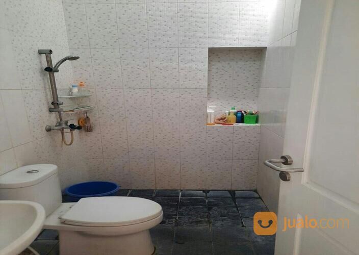 Rumah 2 lantai di Jingga Residence Ciwastra Bdg Timur