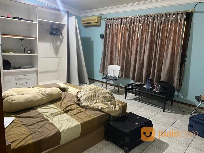 Rumah 2 lantai luas 240m2 type 5KT, Perumahan Eramas 2000 Cakung Jakarta Timur