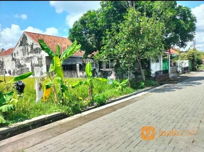 Tanah di Manukan Utara condong catur dekat jl rajawali raya, Utara Pakuwon mall dan Polda DIY