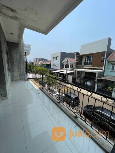 Want To Sale Rumah Bu Sektor 1 G Gading Serpong 9x18