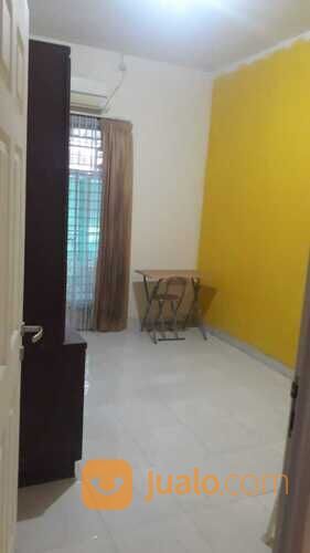 Rumah di Cluster Harmoni patung kuda Harapan Indah Bekasi