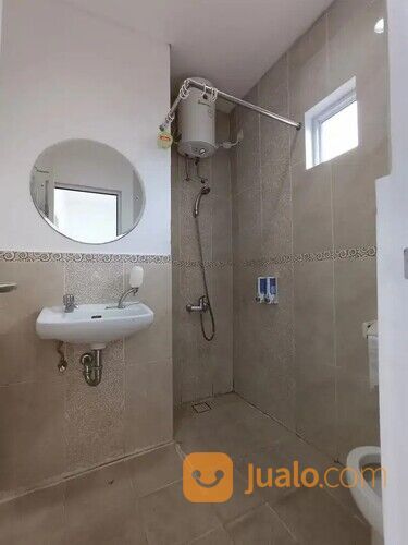 Rumah 2 Lantai Sakura Regency 3 Kota Bekasi