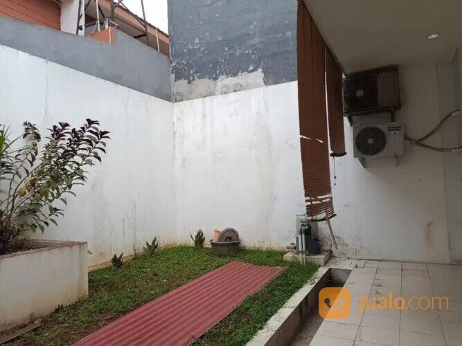 Rumah 2 Lantai Sakura Regency 3 Kota Bekasi