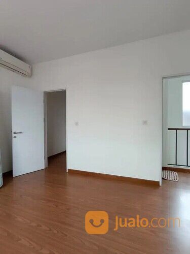 Rumah 2 Lantai Sakura Regency 3 Kota Bekasi