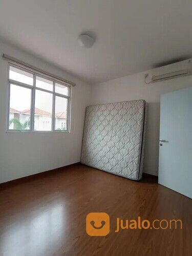 Rumah 2 Lantai Sakura Regency 3 Kota Bekasi