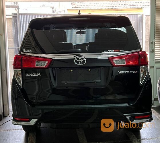 Toyota Kijang Innova Venturer 2.0 Bensin 2017