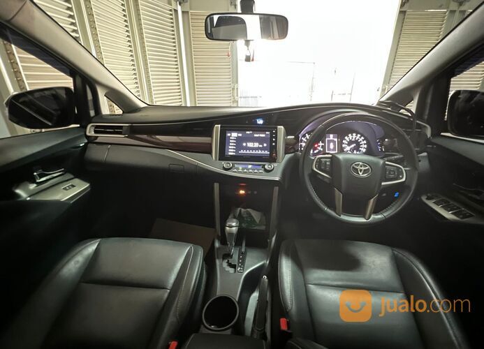 Toyota Kijang Innova Venturer 2.0 Bensin 2017